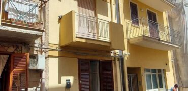 Casteldaccia: Casa Indipendente Via Naurra