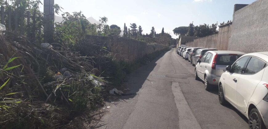 Palermo : Terreno Via Partanna Mondello