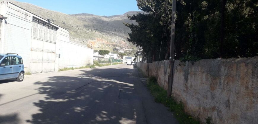 Palermo : Terreno Via Partanna Mondello