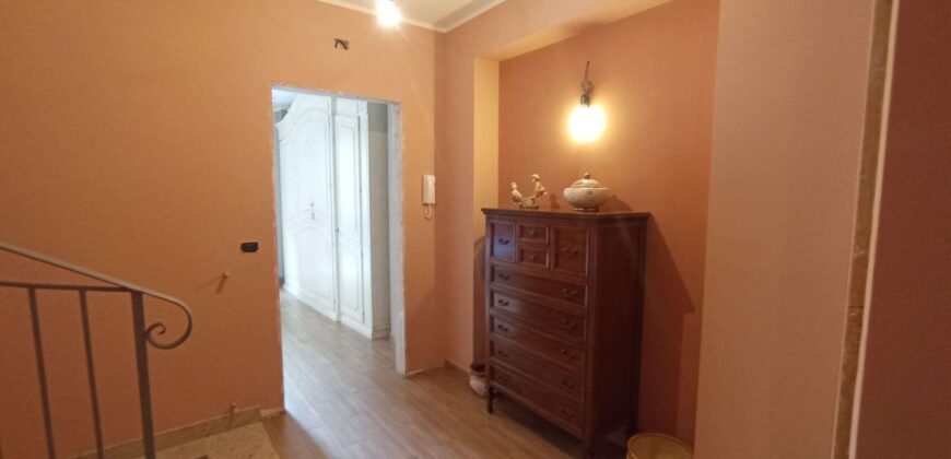 Casteldaccia: Casa Indipendente Via Naurra