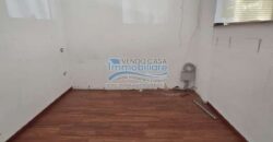 Palermo : Locale Commerciale Largo Giuseppe Parini