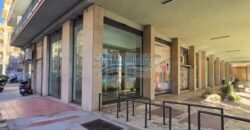 Palermo : Locale Commerciale Largo Giuseppe Parini