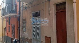 Piana degli Albanesi: Appartamento Via Schiptari.